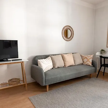 Poista 2ndhomes Spacious By The Esplanade Park Хельсинки