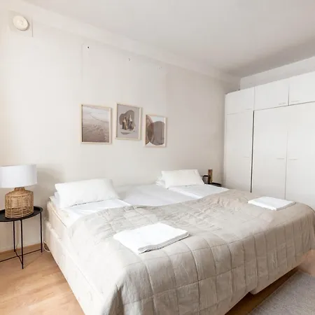 Poista 2ndhomes Spacious By The Esplanade Park Хельсинки